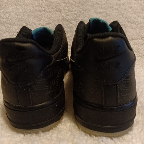 AF1 Computer Chip Space Jam (Glow in the dark) - Picture 5 of 10